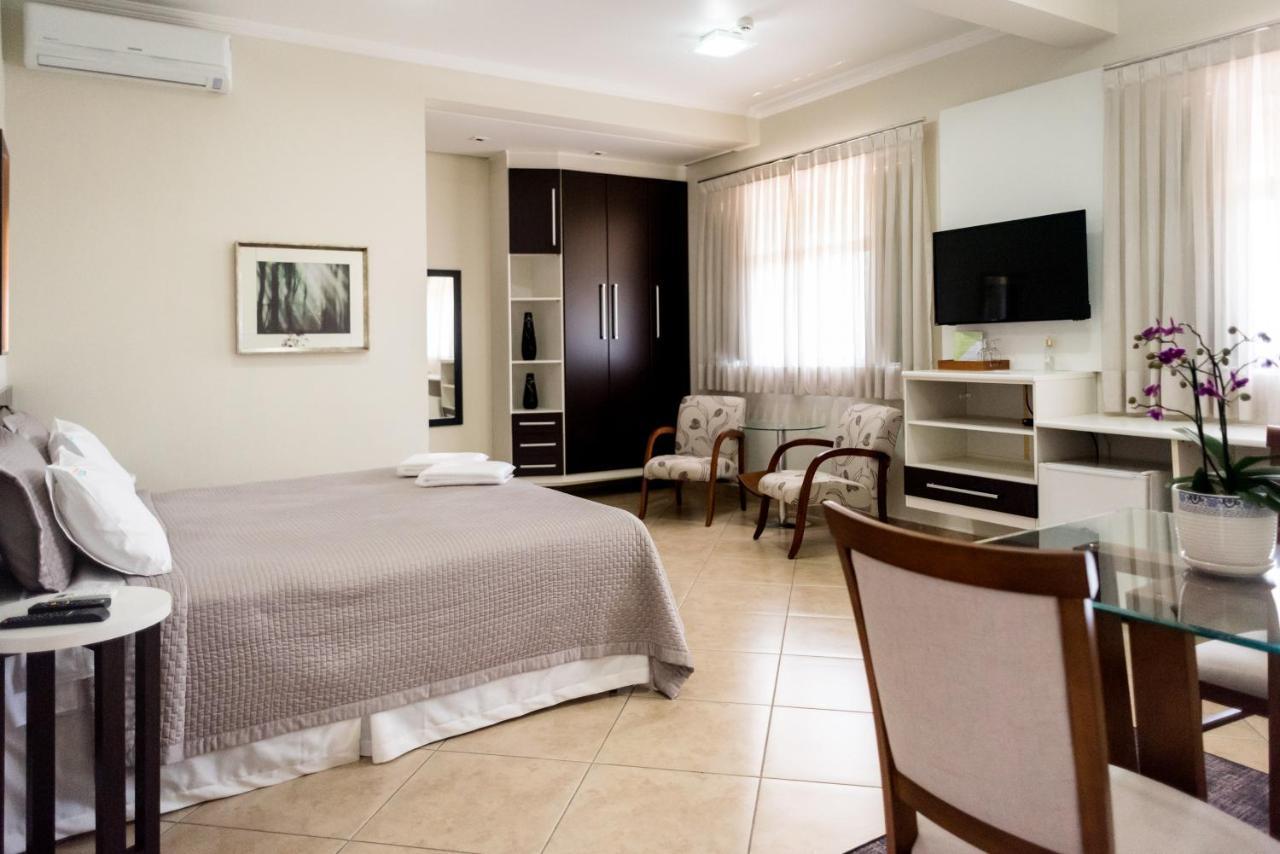 Holambra Garden Hotel Exterior photo A typical hotel room